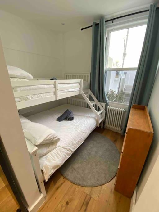 Poets Rest, Free Parking, Ev Socket Fees Apply Walk To Beach Brighton Exteriör bild